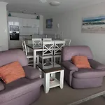 Pacific Surf Absolute Beachfront Apartments